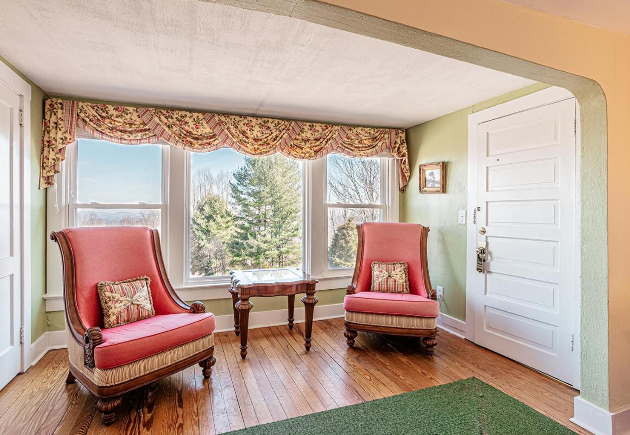 Echo Mountain Inn Hendersonville Esterno foto