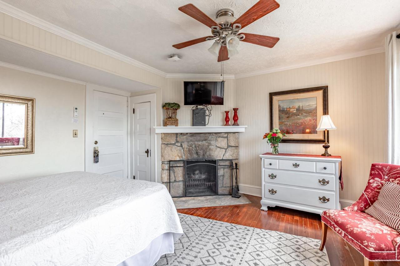 Echo Mountain Inn Hendersonville Esterno foto