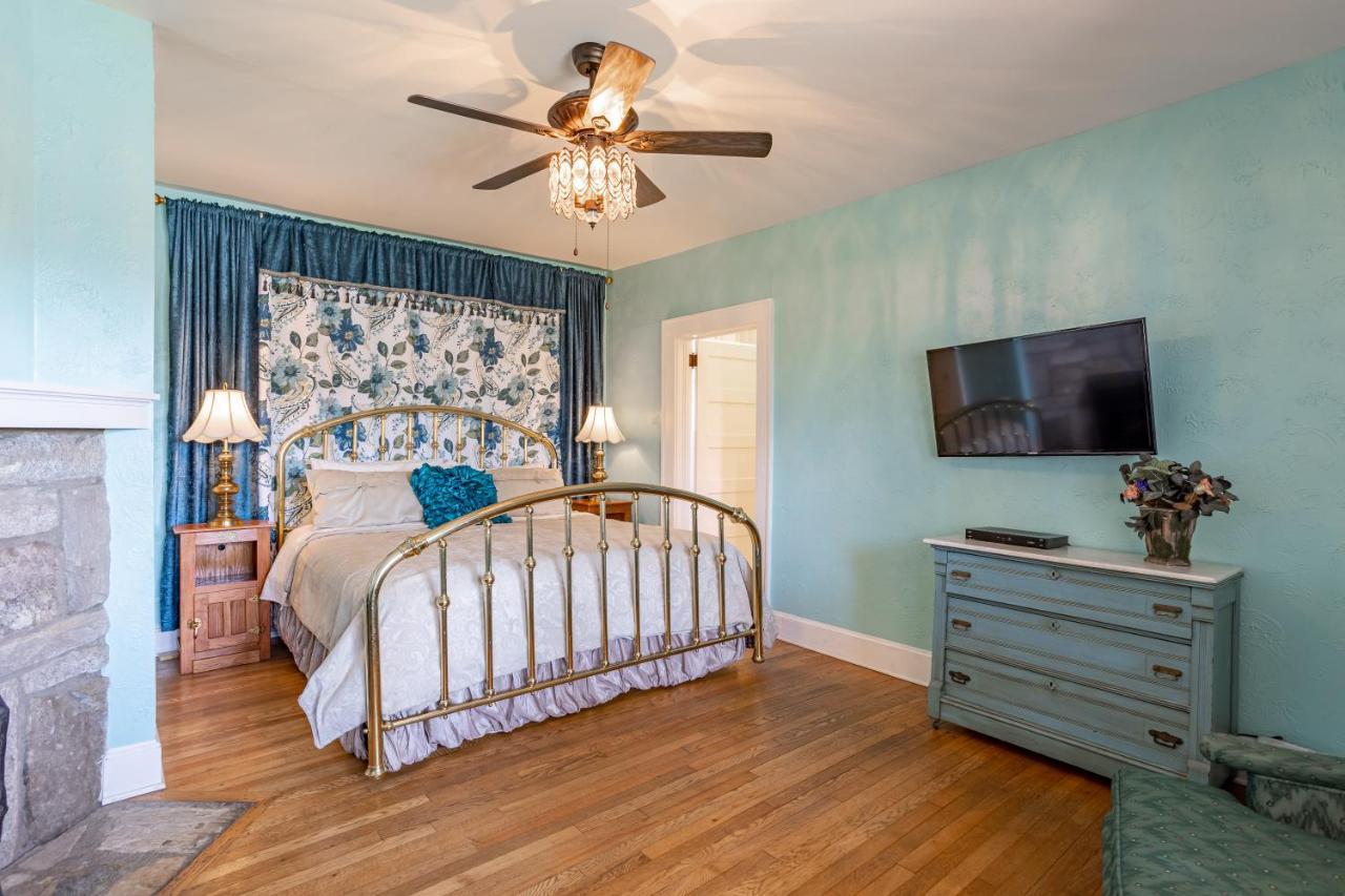 Echo Mountain Inn Hendersonville Esterno foto