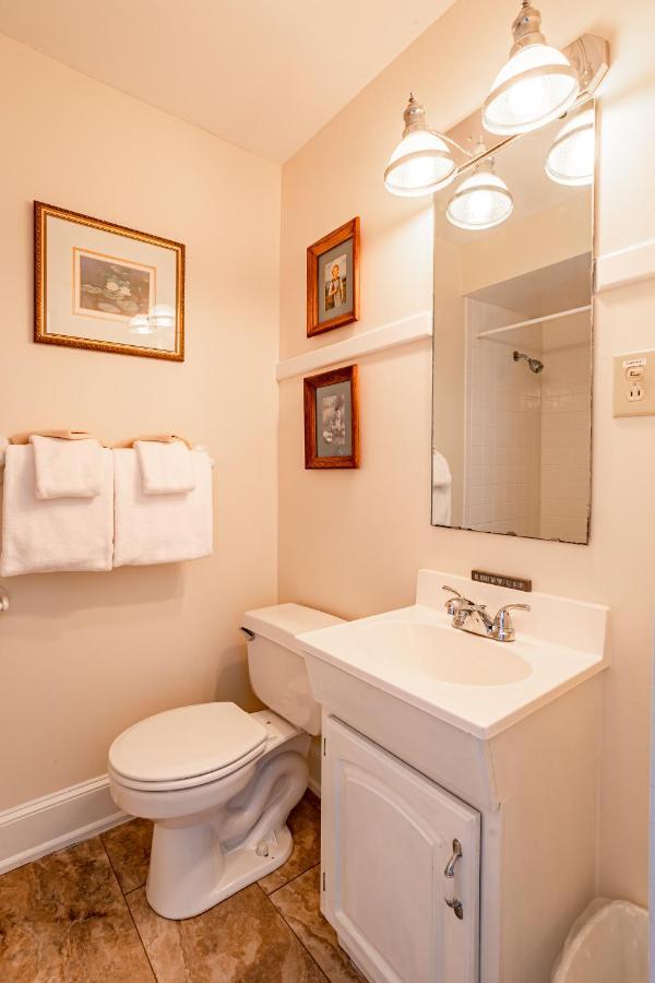 Echo Mountain Inn Hendersonville Esterno foto