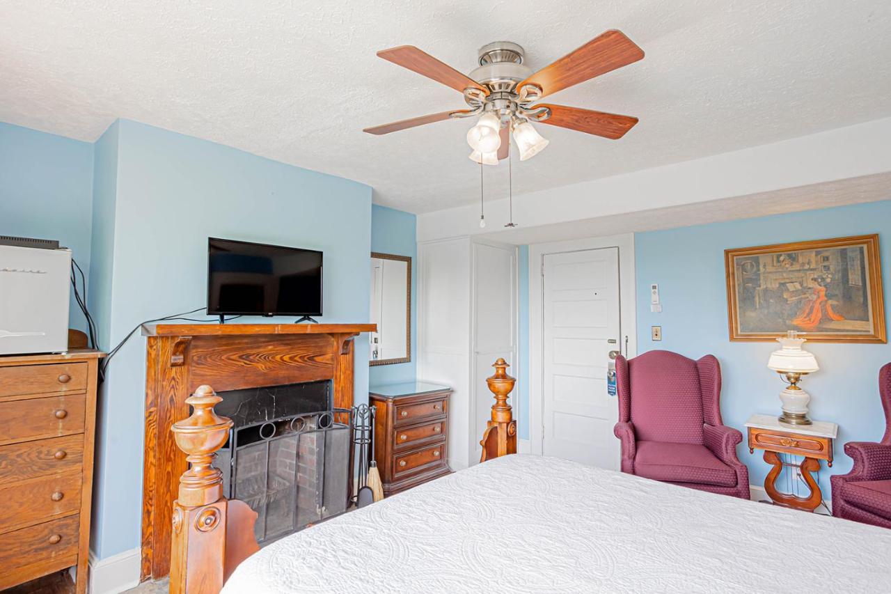 Echo Mountain Inn Hendersonville Esterno foto